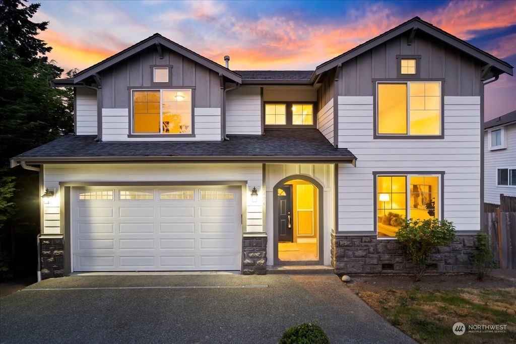 Photo of 14424 48th Place S, Tukwila, WA 98168 (MLS # 2069258)