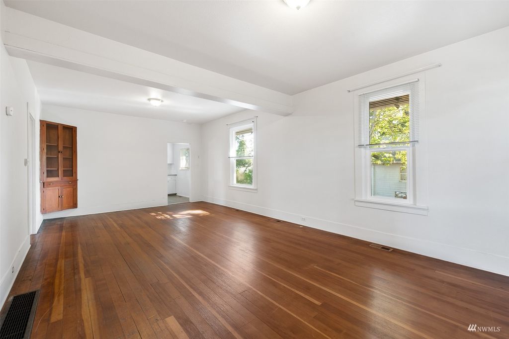 Photo of 6548 32nd Avenue S, Seattle, WA 98118 (MLS # 1982812)
