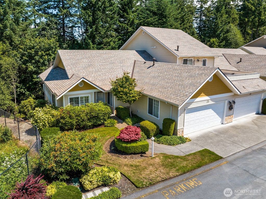Photo of 31867 48th Circle SW #14A, Federal Way, WA 98023 (MLS # 2392852)