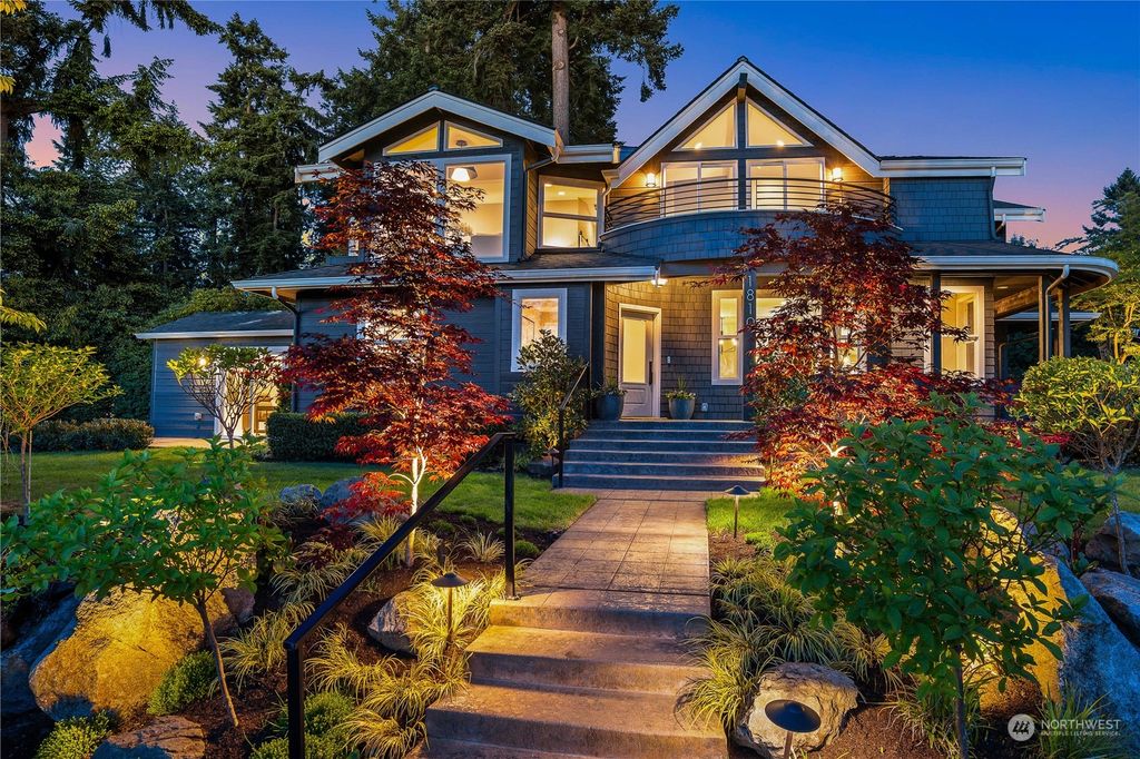 Photo of 1810 10th Place W, Kirkland, WA 98033 (MLS # 2240459)