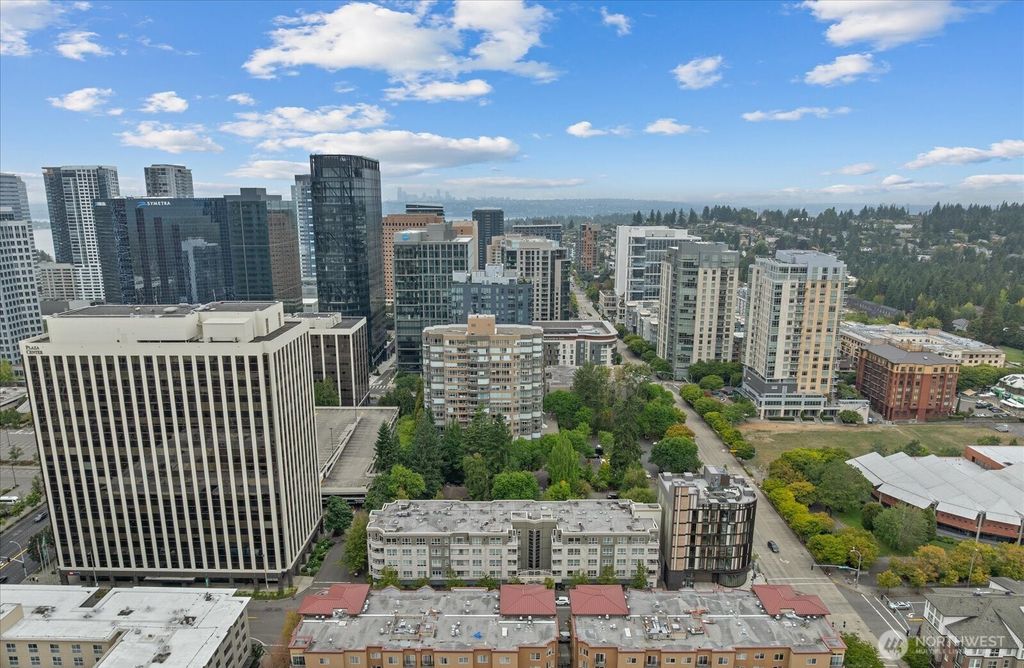 Photo of 925 110th Avenue NE #PH05, Bellevue, WA 98004 (MLS # 2464622)