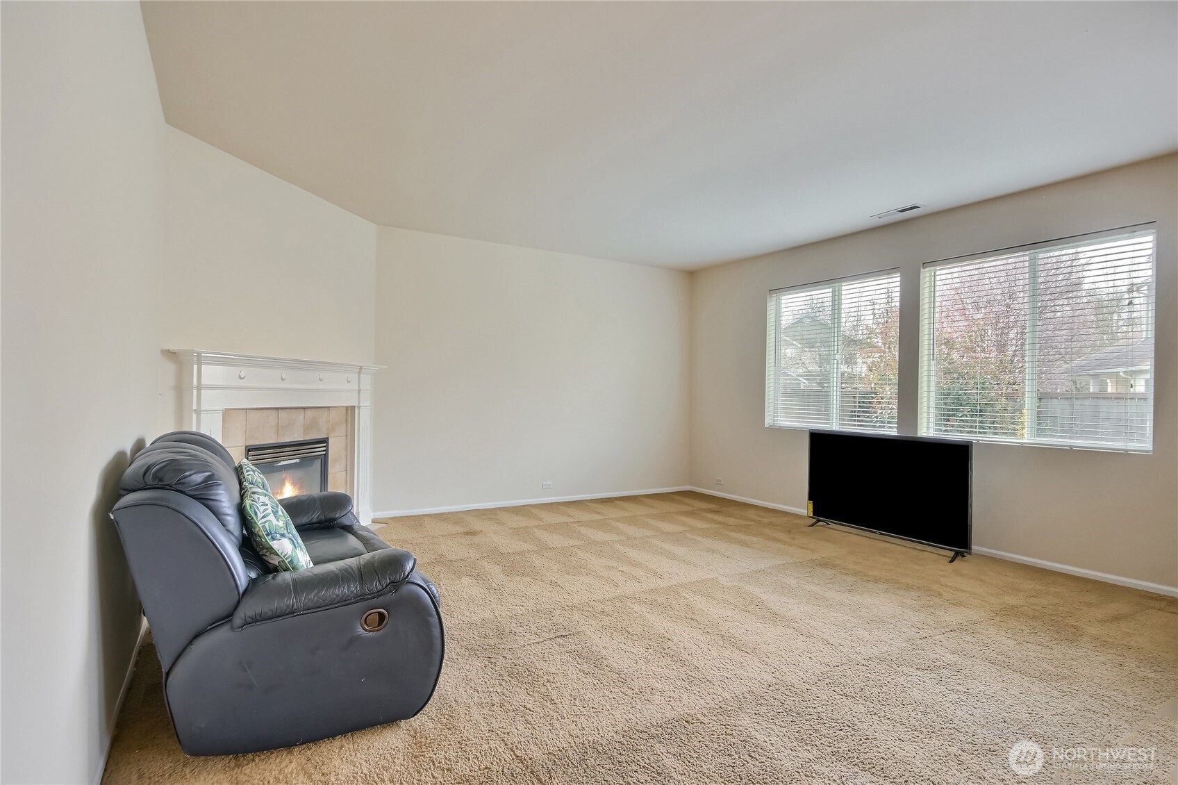 4036 Tribute Avenue E