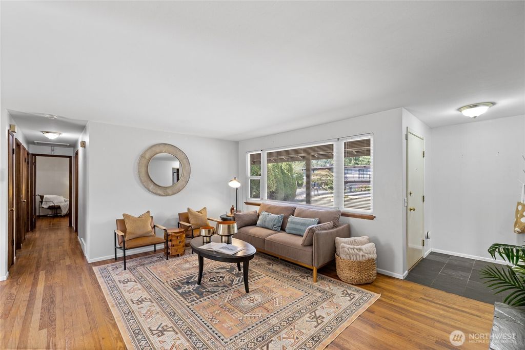 Photo of 19204 34th Avenue S, SeaTac, WA 98188 (MLS # 2407312)