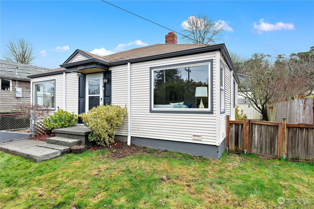 Photo of 6522 16th Avenue SW, Seattle, WA 98106 (MLS # 2196625)
