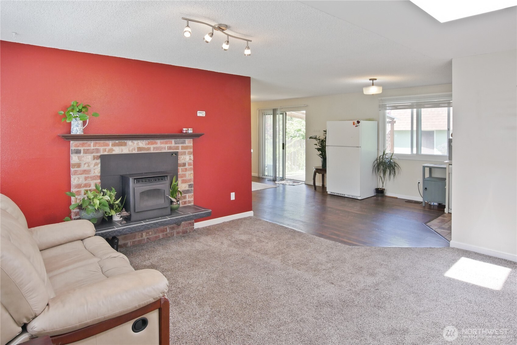 2018 S 253rd Street