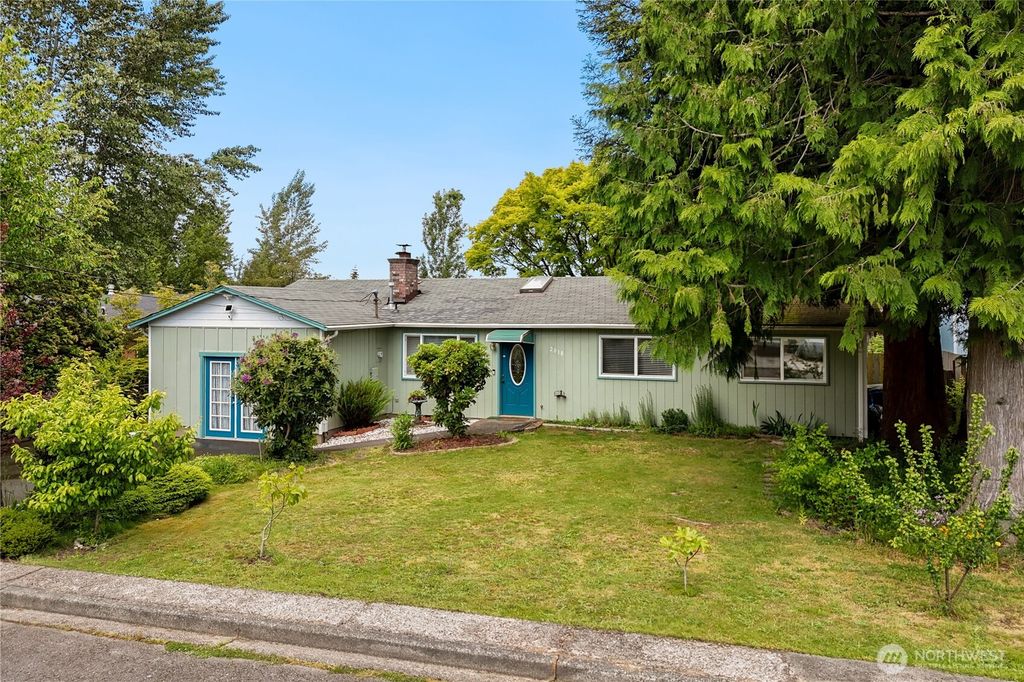 Photo of 2018 S 253rd Street, Des Moines, WA 98198 (MLS # 2379311)