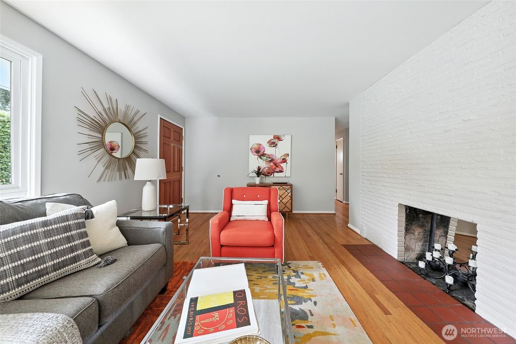 Photo of 4056 NE 87th Street, Seattle, WA 98115 (MLS # 2430840)