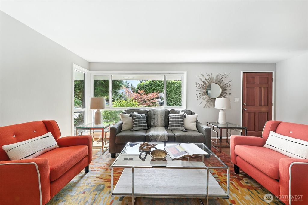 Photo of 4056 NE 87th Street, Seattle, WA 98115 (MLS # 2430840)