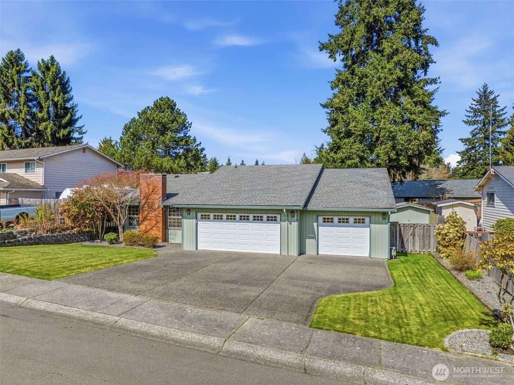 Photo of 4829 102nd Place SW, Mukilteo, WA 98275 (MLS # 2489640)