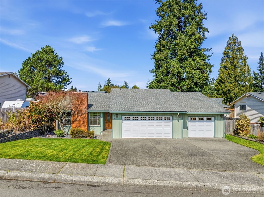 Photo of 4829 102nd Place SW, Mukilteo, WA 98275 (MLS # 2489640)