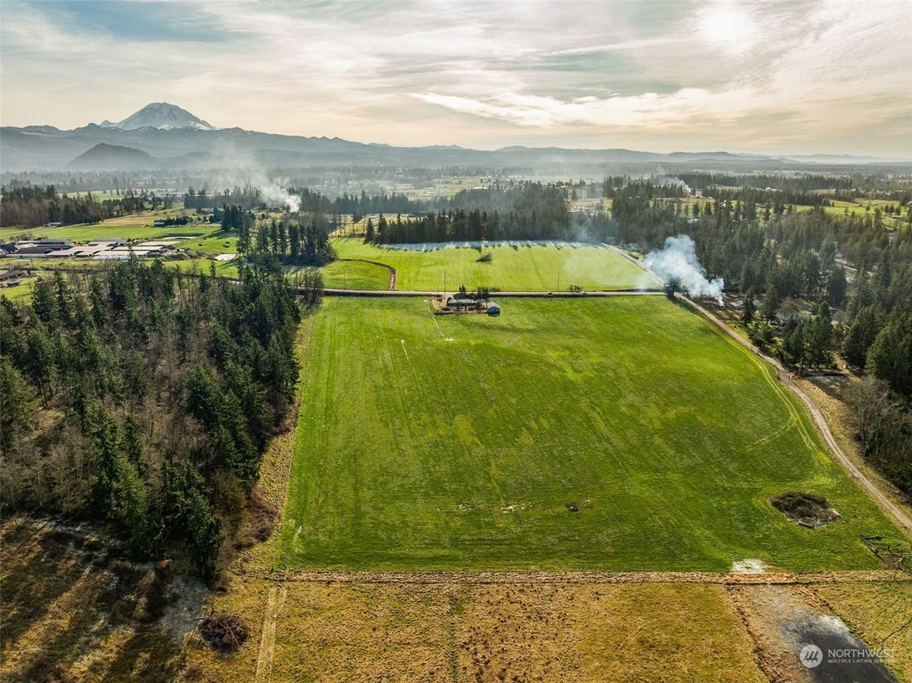 Photo of 23028 SE 400th Street, Enumclaw, WA 98022 (MLS # 2324861)