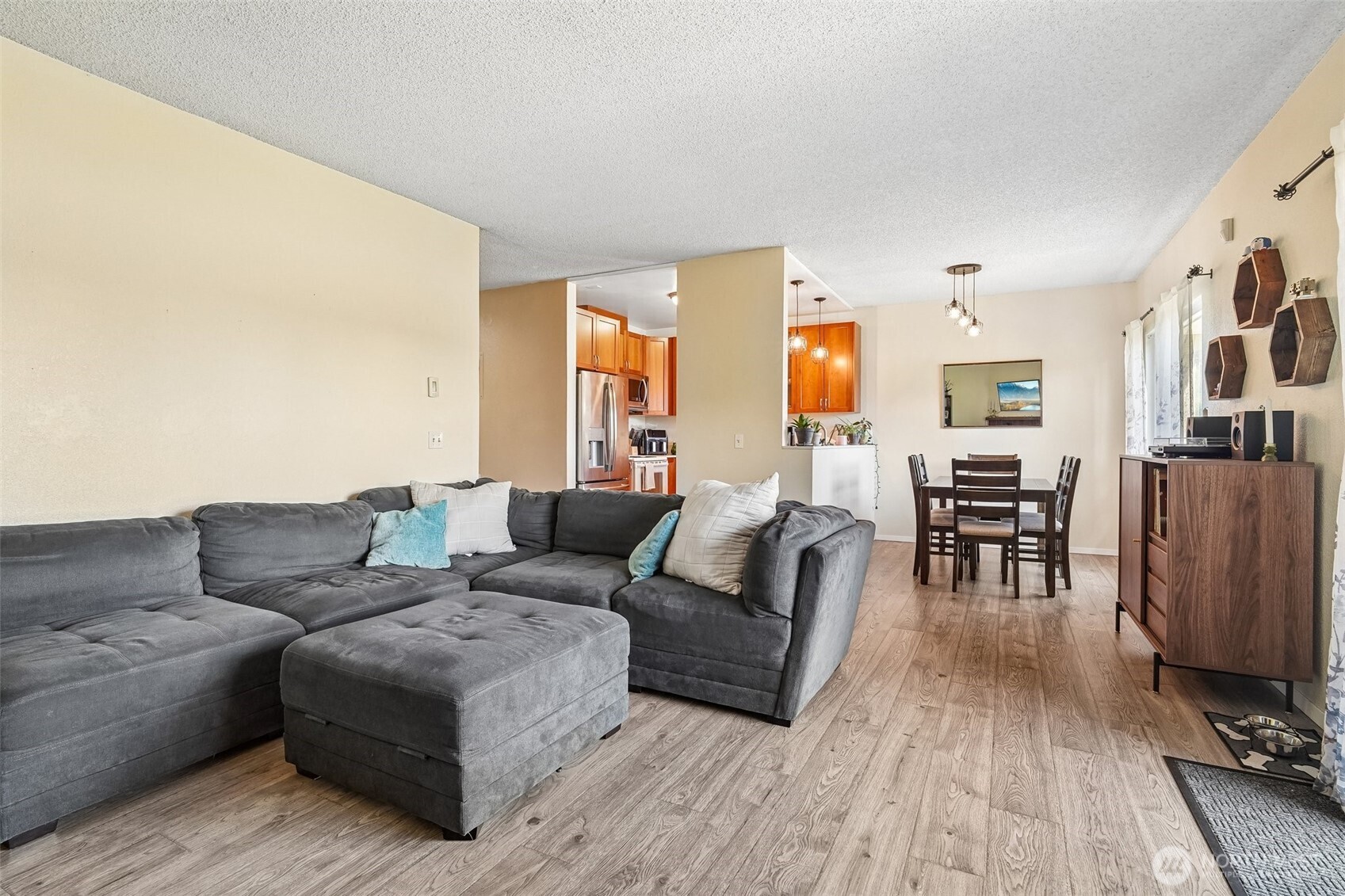 23301 Lakeview Drive A101