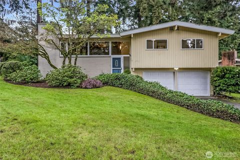 Photo of 12647 SE 54th Street, Bellevue, WA 98006 (MLS # 2516457)