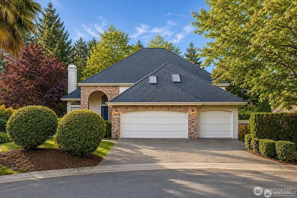 Photo of 10618 176TH Court NE, Redmond, WA 98052 (MLS # 2549551)