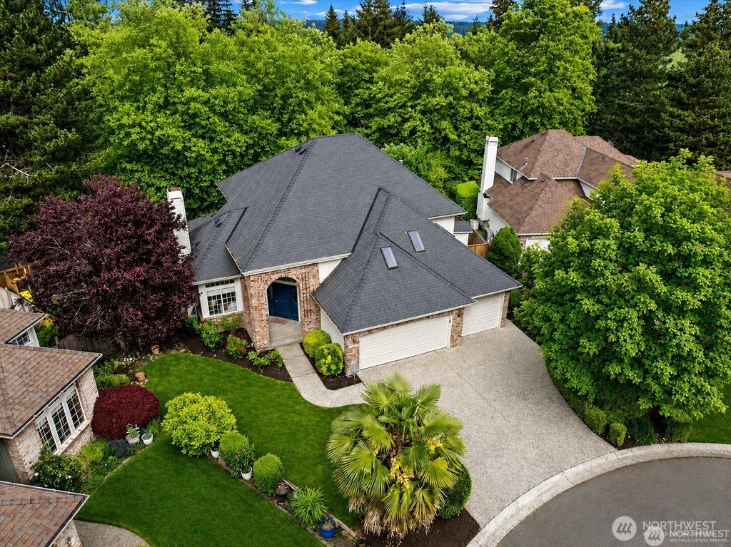 Photo of 10618 176TH Court NE, Redmond, WA 98052 (MLS # 2549551)
