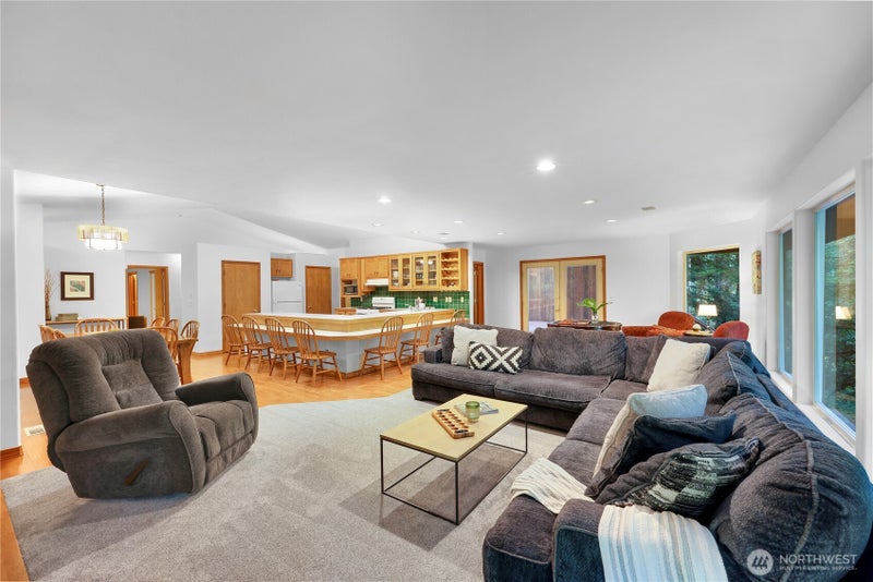 6929 Baker Circle