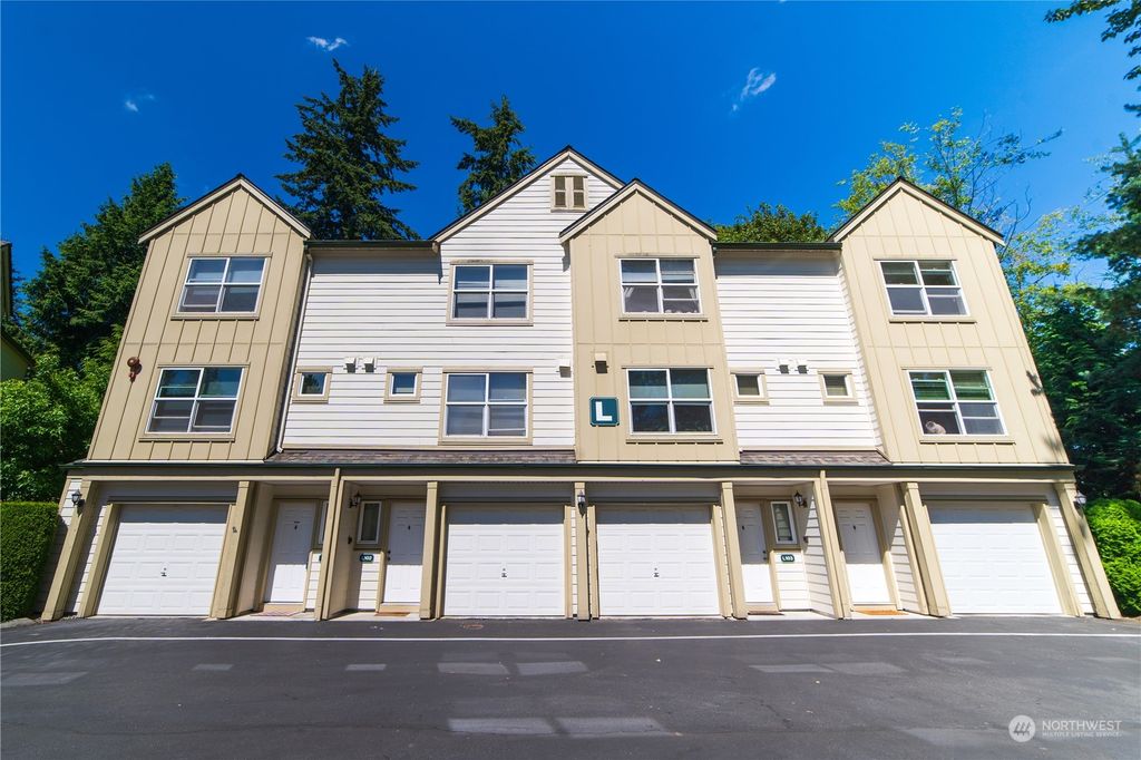 Photo of 1600 121st Street SE #L101, Everett, WA 98208 (MLS # 2269206)