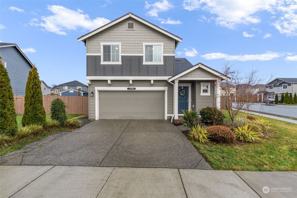 Photo of 17709 Oak Street, Granite Falls, WA 98252 (MLS # 2191028)
