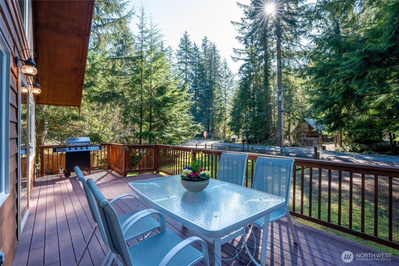 214 Paradise Dr