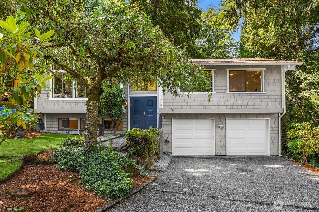 Photo of 14913 SE 47th Court, Bellevue, WA 98006 (MLS # 2391929)