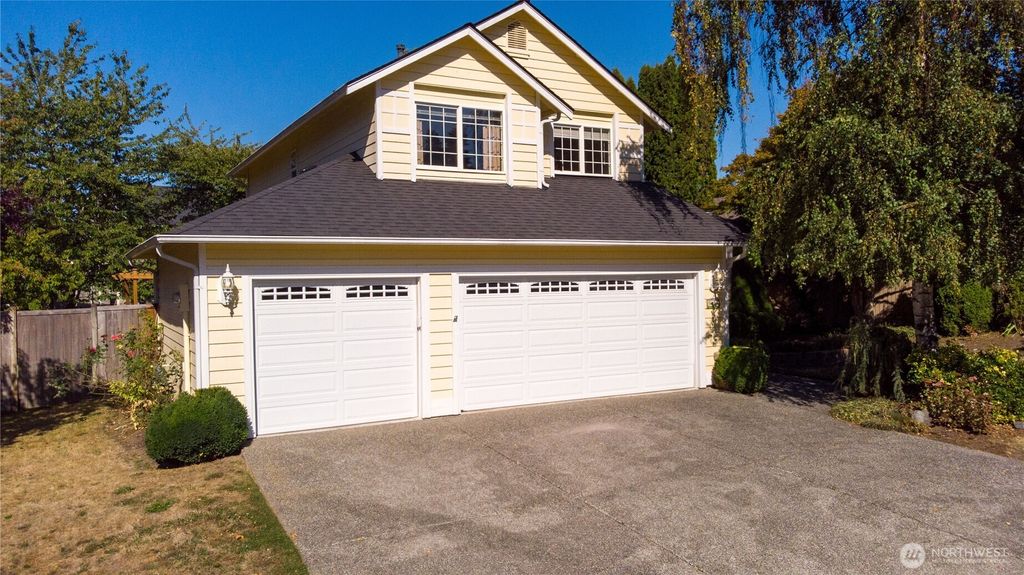 Photo of 5023 119th Place SE, Everett, WA 98208 (MLS # 2436238)