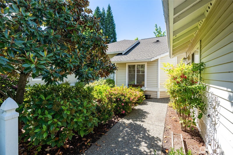 4304 S 220th Place