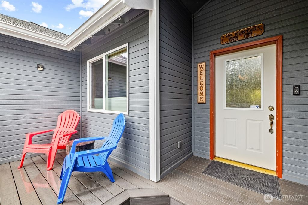 Photo of 716 S N Street, Port Angeles, WA 98363 (MLS # 2490436)