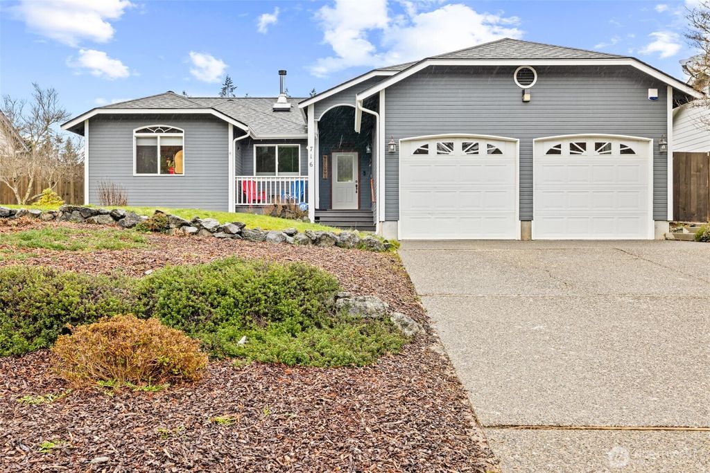Photo of 716 S N Street, Port Angeles, WA 98363 (MLS # 2490436)