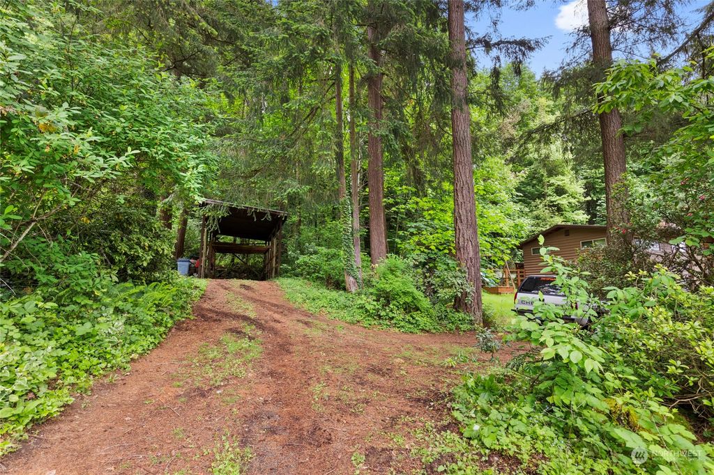 Photo of 189 XX 45th Place NE, Lake Forest Park, WA 98155 (MLS # 2241350)