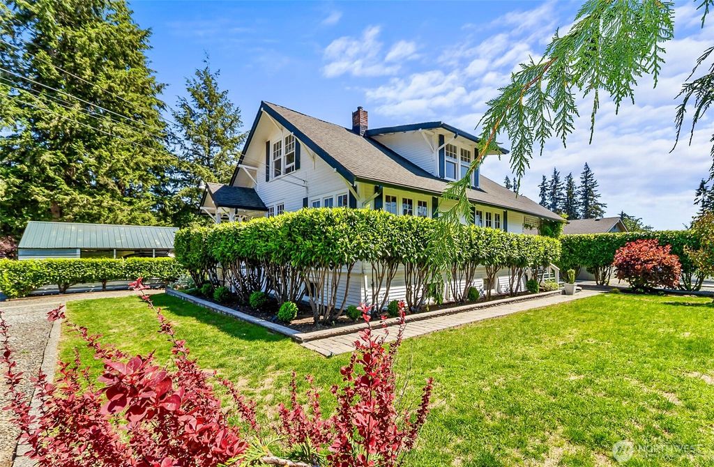Photo of 8029 60th Drive NE, Marysville, WA 98270 (MLS # 2522549)