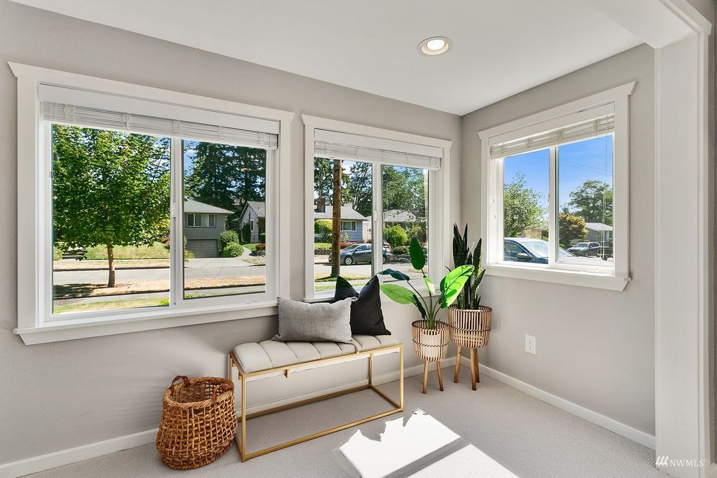 Photo of 7531 28th Avenue SW, Seattle, WA 98126 (MLS # 1993292)