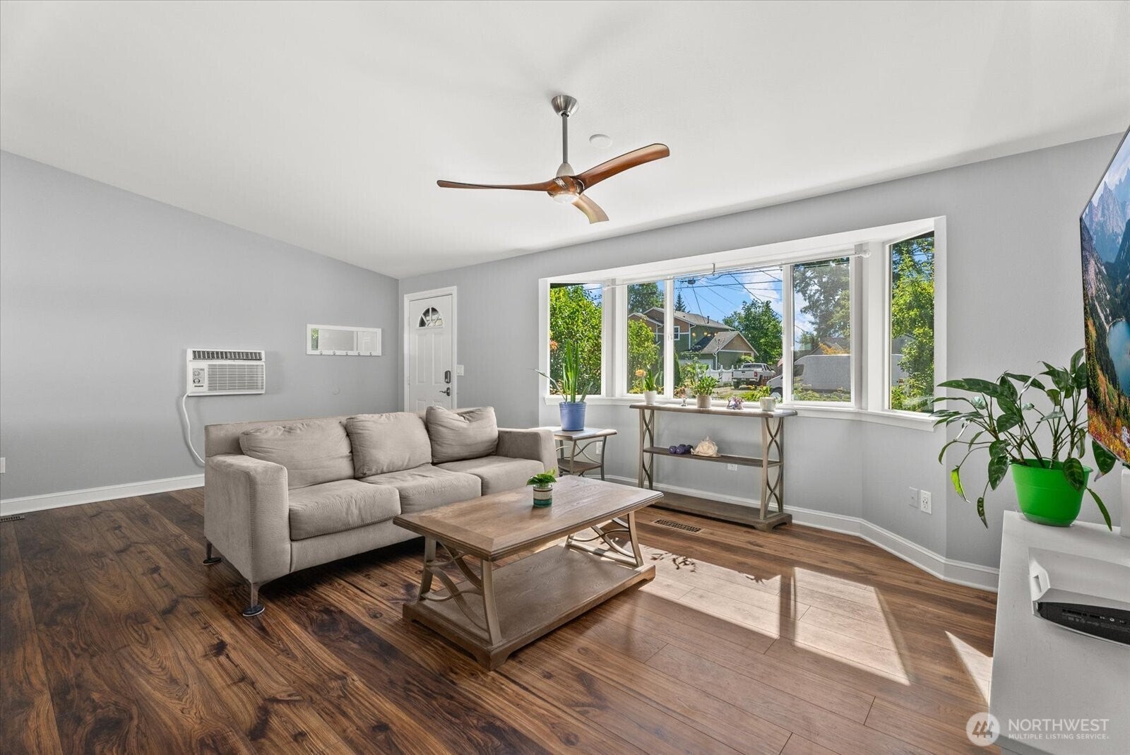 111 2nd Avenue SE