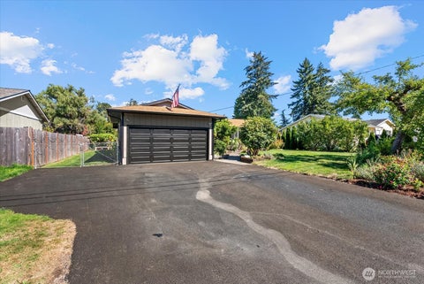 Photo of 111 2nd Avenue SE, Pacific, WA 98047 (MLS # 2583912)