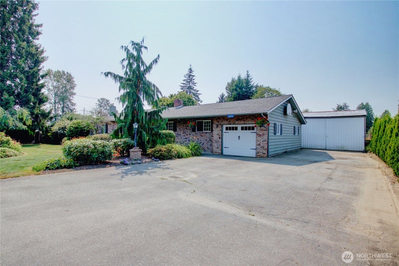 21213 Plaza Drive