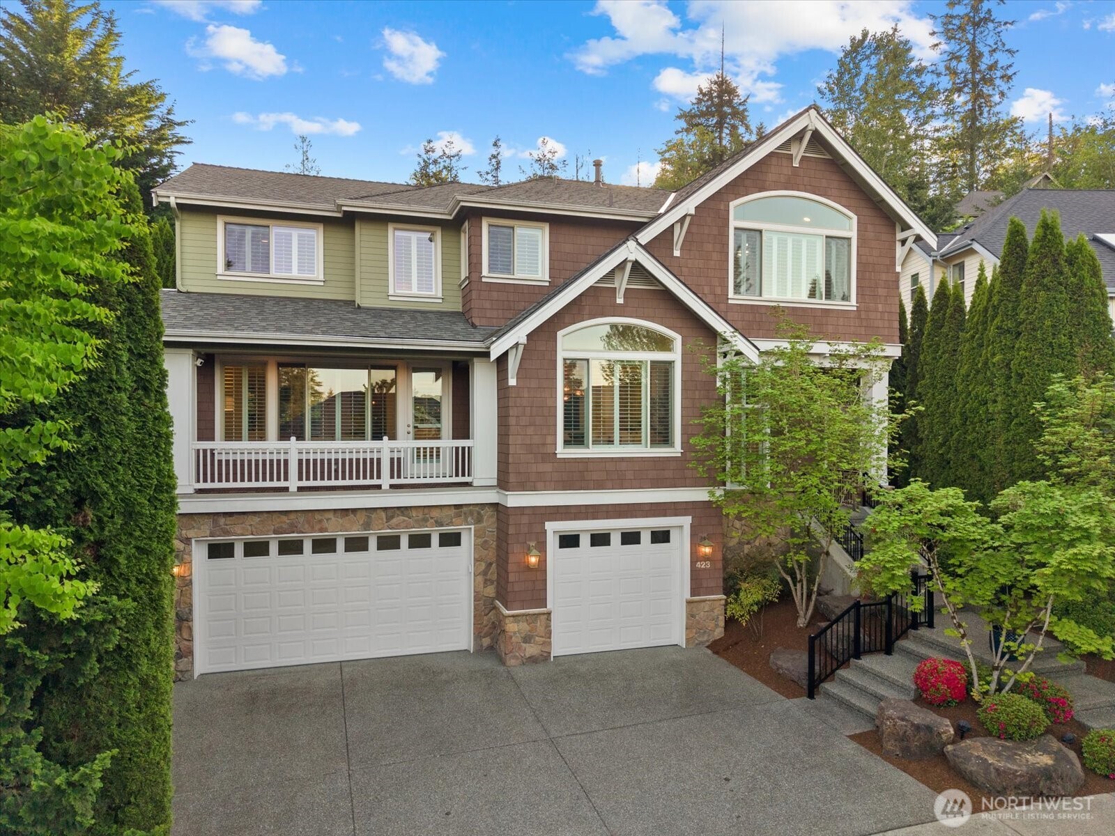 423 Sky Country Way NW