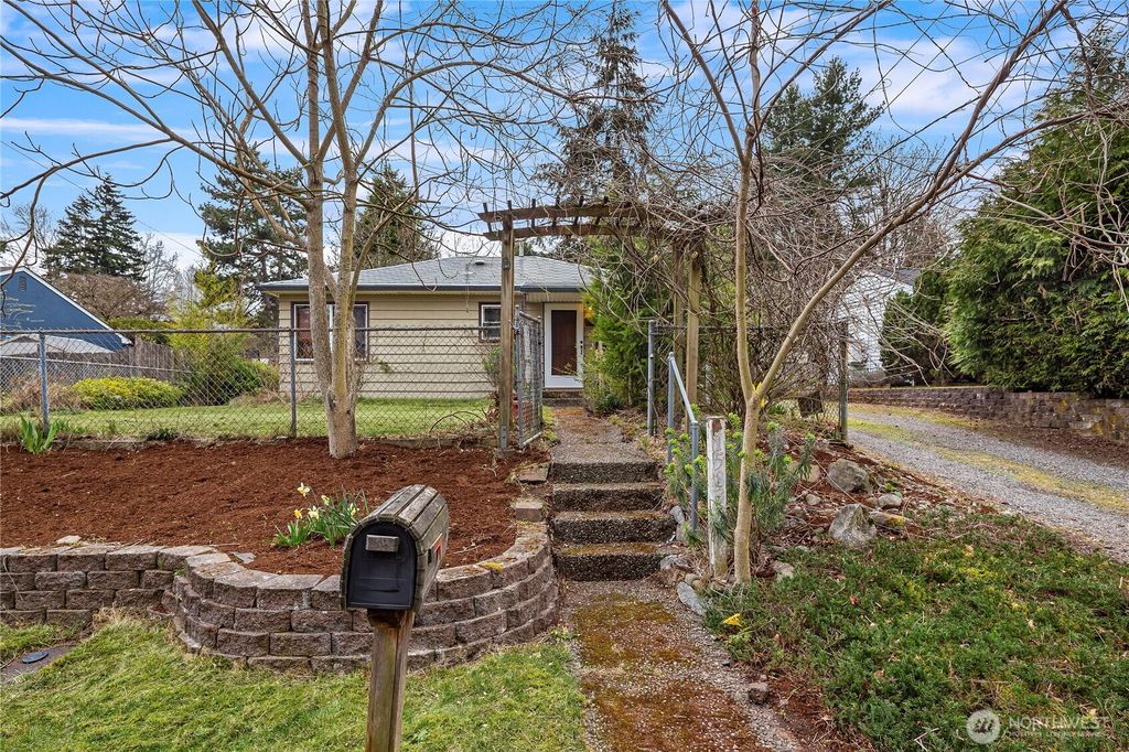 Photo of 15835 26th Avenue NE, Shoreline, WA 98155 (MLS # 2346489)
