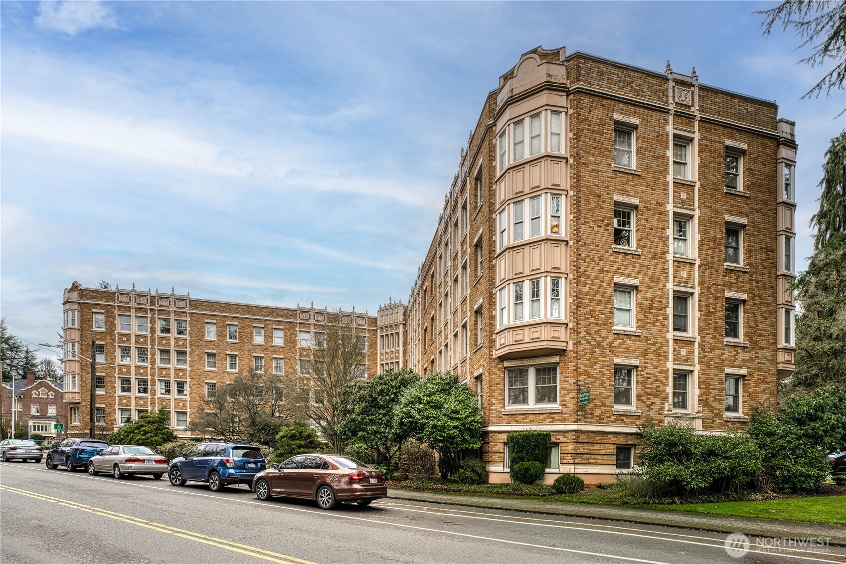 5810 Cowen Place NE 301