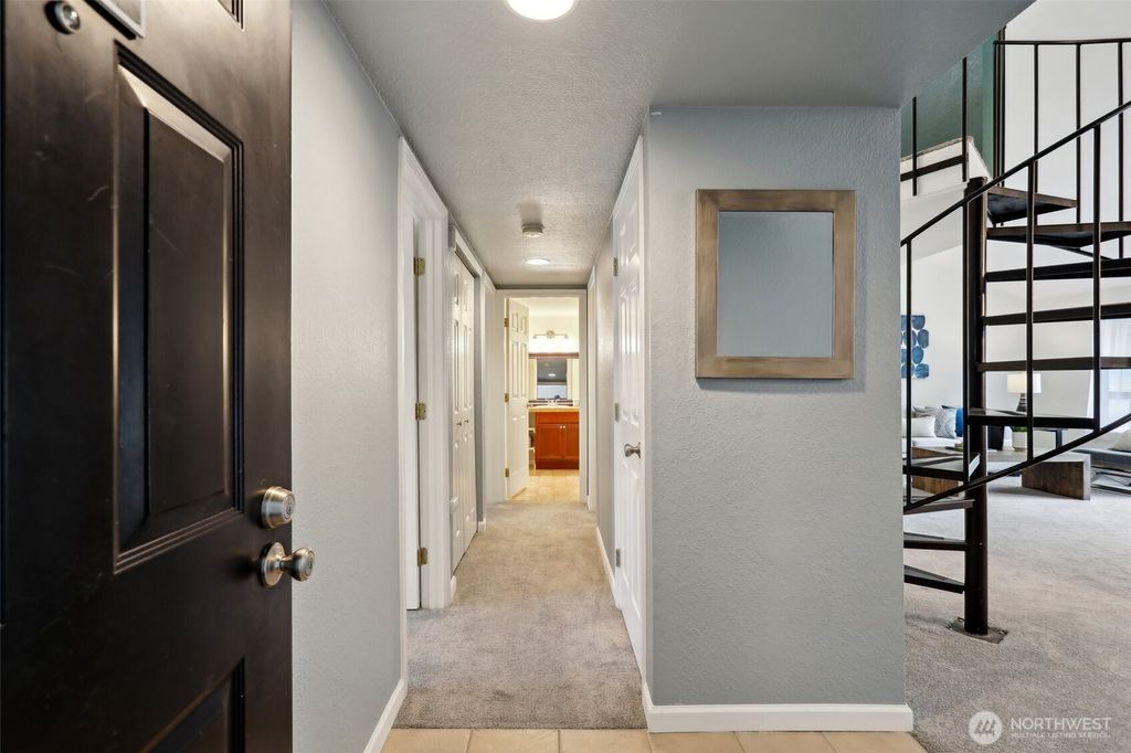 Photo of 11515 SE 258th Street #H201, Kent, WA 98030 (MLS # 2340960)
