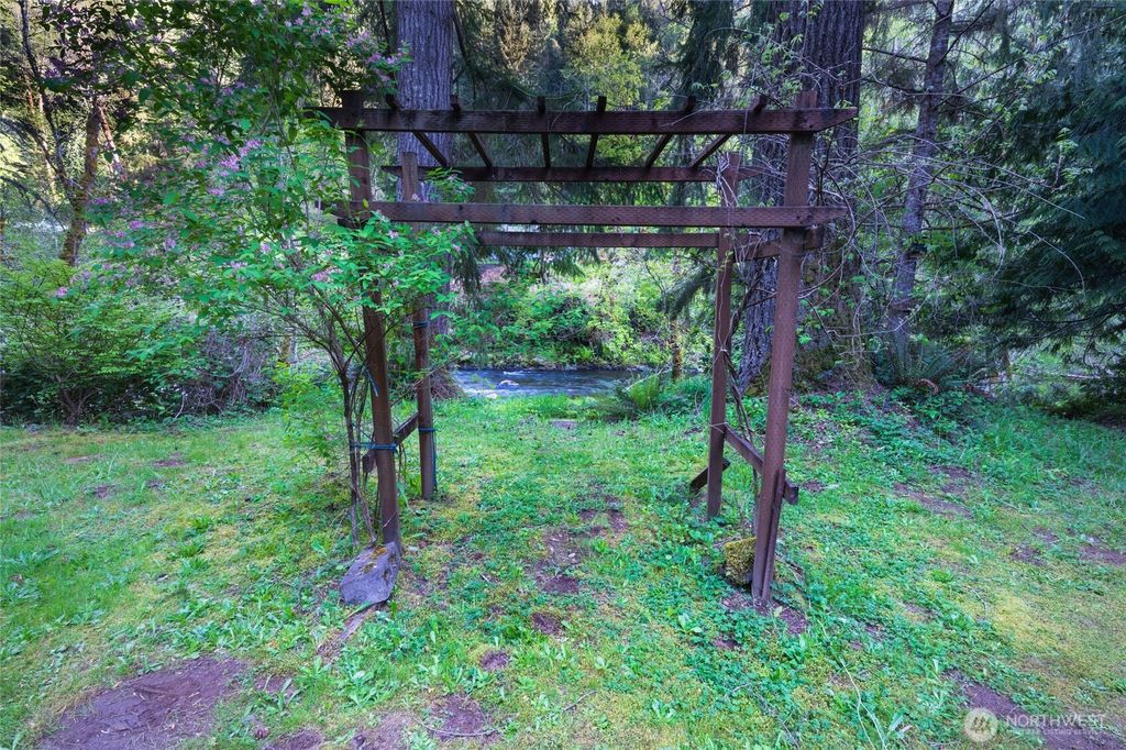 Photo of 8214 Rose Valley Road, Kelso, WA 98626 (MLS # 2520778)