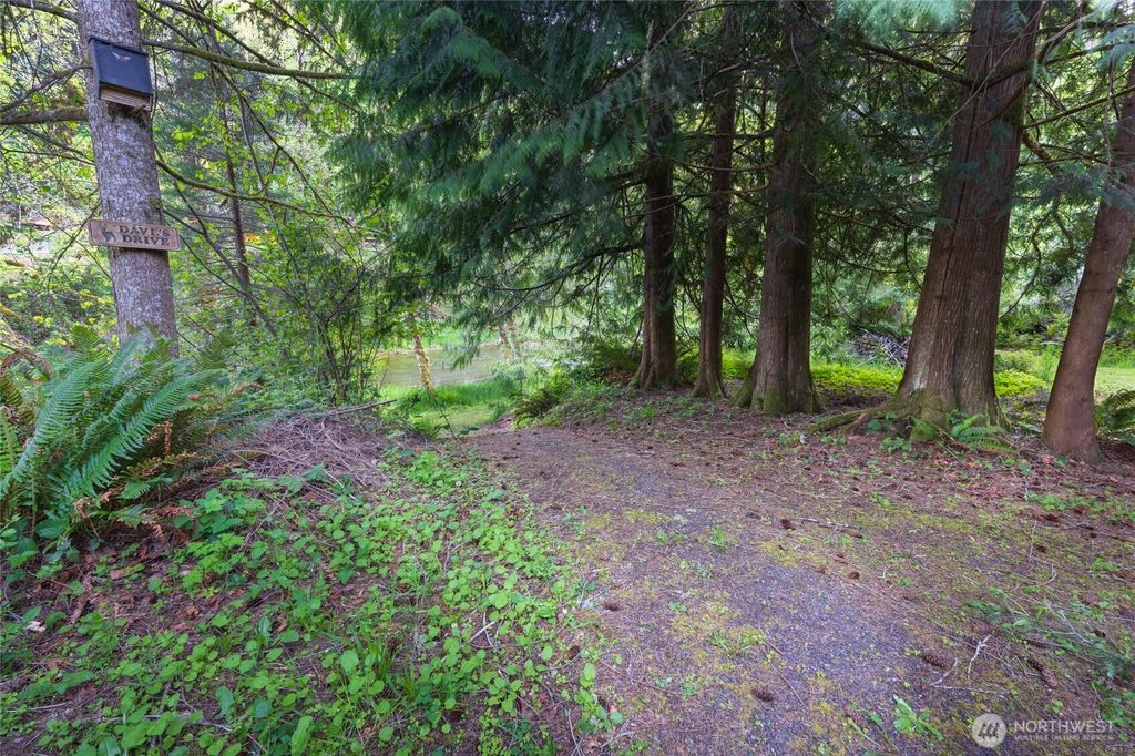 Photo of 8214 Rose Valley Road, Kelso, WA 98626 (MLS # 2520778)