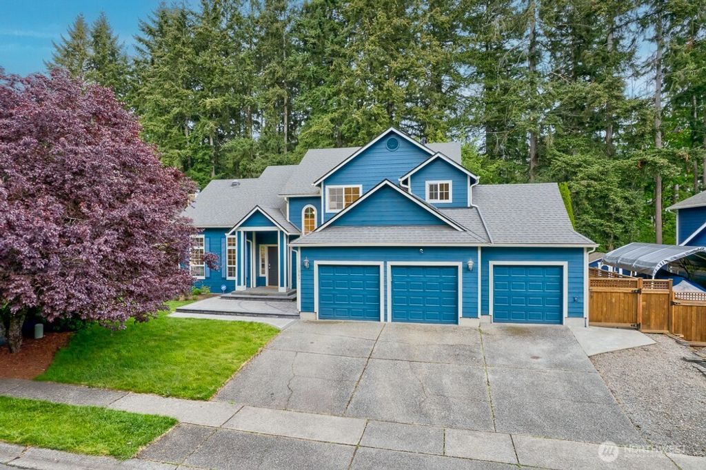 Photo of 19621 10th Drive SE, Bothell, WA 98012 (MLS # 2375002)