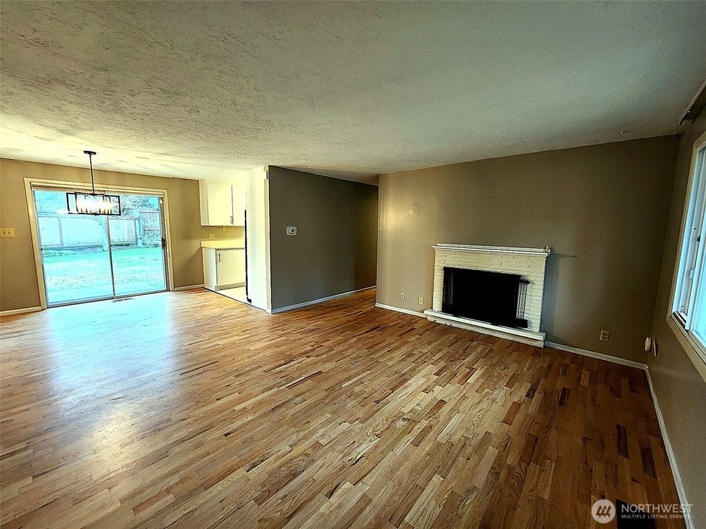 Photo of 18701 3rd Avenue S, Burien, WA 98148 (MLS # 2488636)