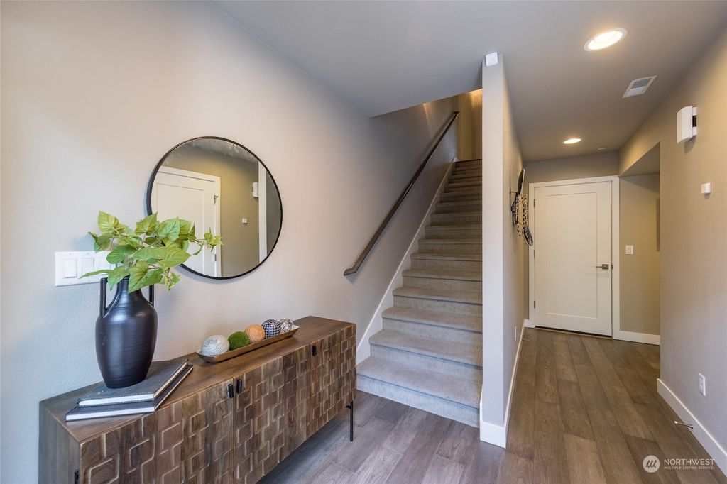 Photo of 17720 80th Avenue NE #103, Kenmore, WA 98028 (MLS # 2141169)