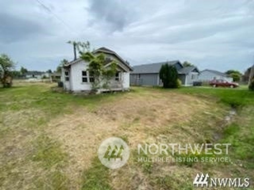 Photo of 1036 Algona Boulevard N, Algona, WA 98001 (MLS # 2195040)