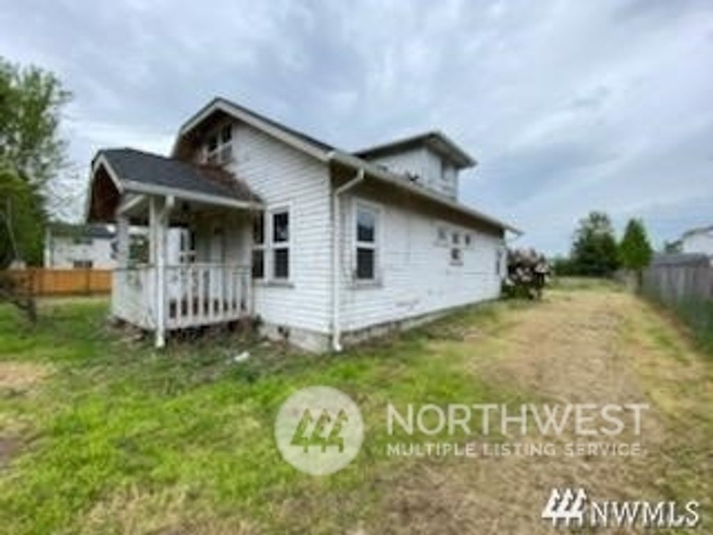 Photo of 1036 Algona Boulevard N, Algona, WA 98001 (MLS # 2195040)