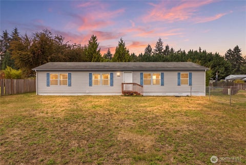 Photo of 11810 243rd Avenue Ct E, Buckley, WA 98321 (MLS # 2586416)
