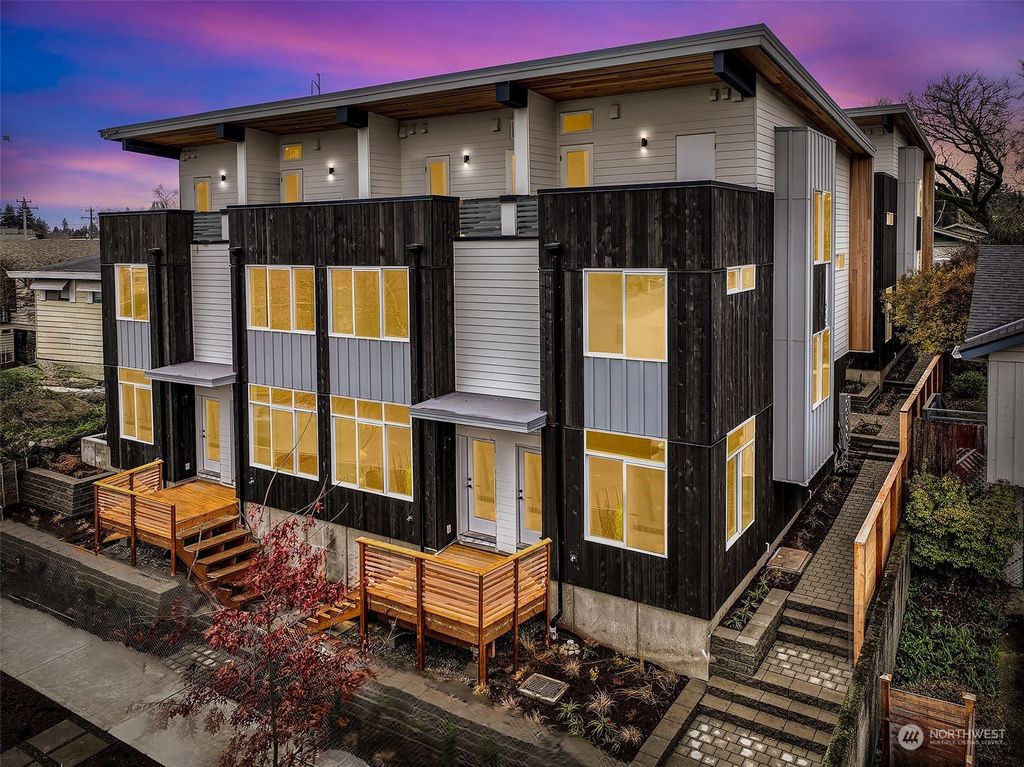 Photo of 9238 20th Avenue SW #B, Seattle, WA 98106 (MLS # 2206751)