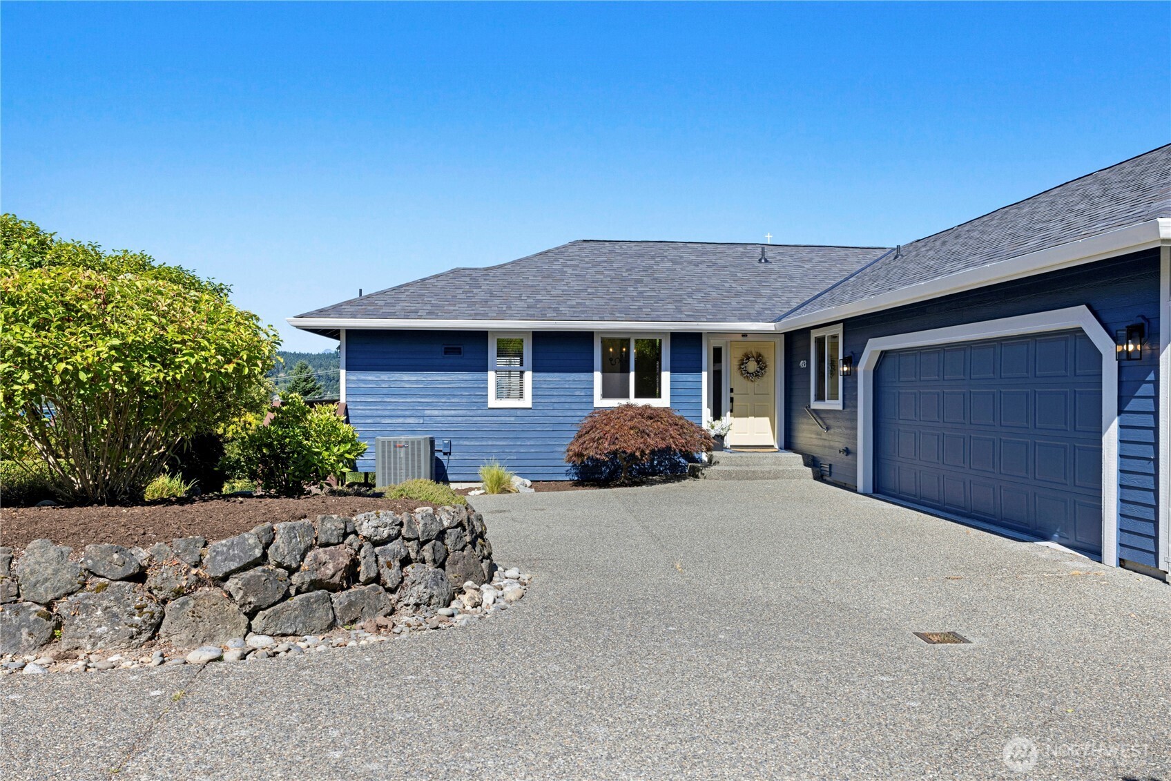 493 NE Lincoln Road