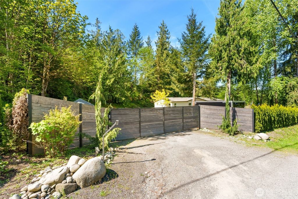 Photo of 20222 Canyon Drive, Granite Falls, WA 98252 (MLS # 2372231)