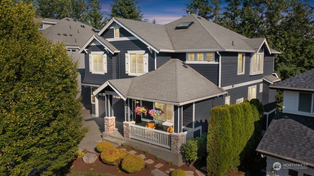 Photo of 6925 Oakmont Avenue SE, Snoqualmie, WA 98065 (MLS # 2133738)